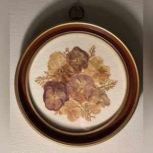 2 for 30 Vintage pressed flowers in gold frame